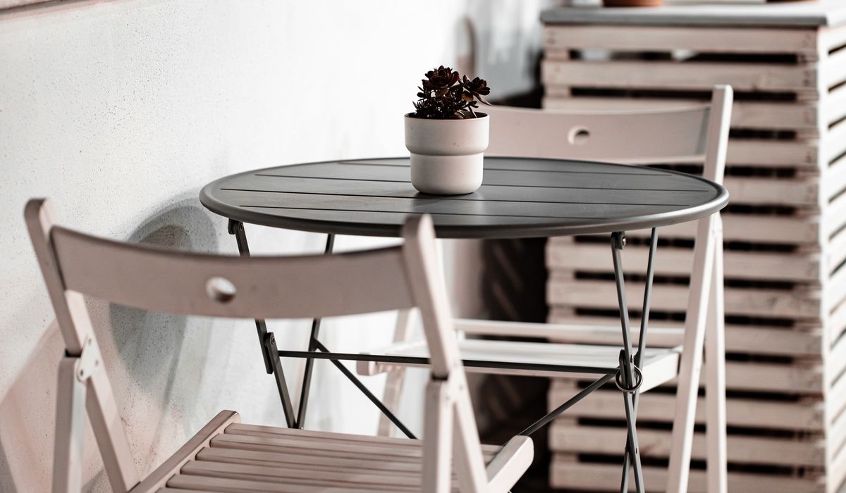 Designing a Relaxing Patio with Scented Plants